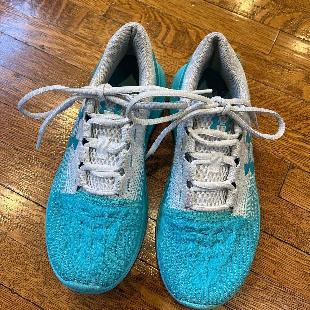 Women’s Under Armour athletic shoes size 5.5